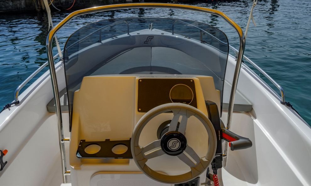 noleggio-Selva-580open-plancettacomando-toscolanomaderno