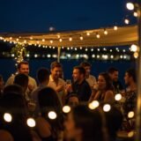 festa in barca di sera