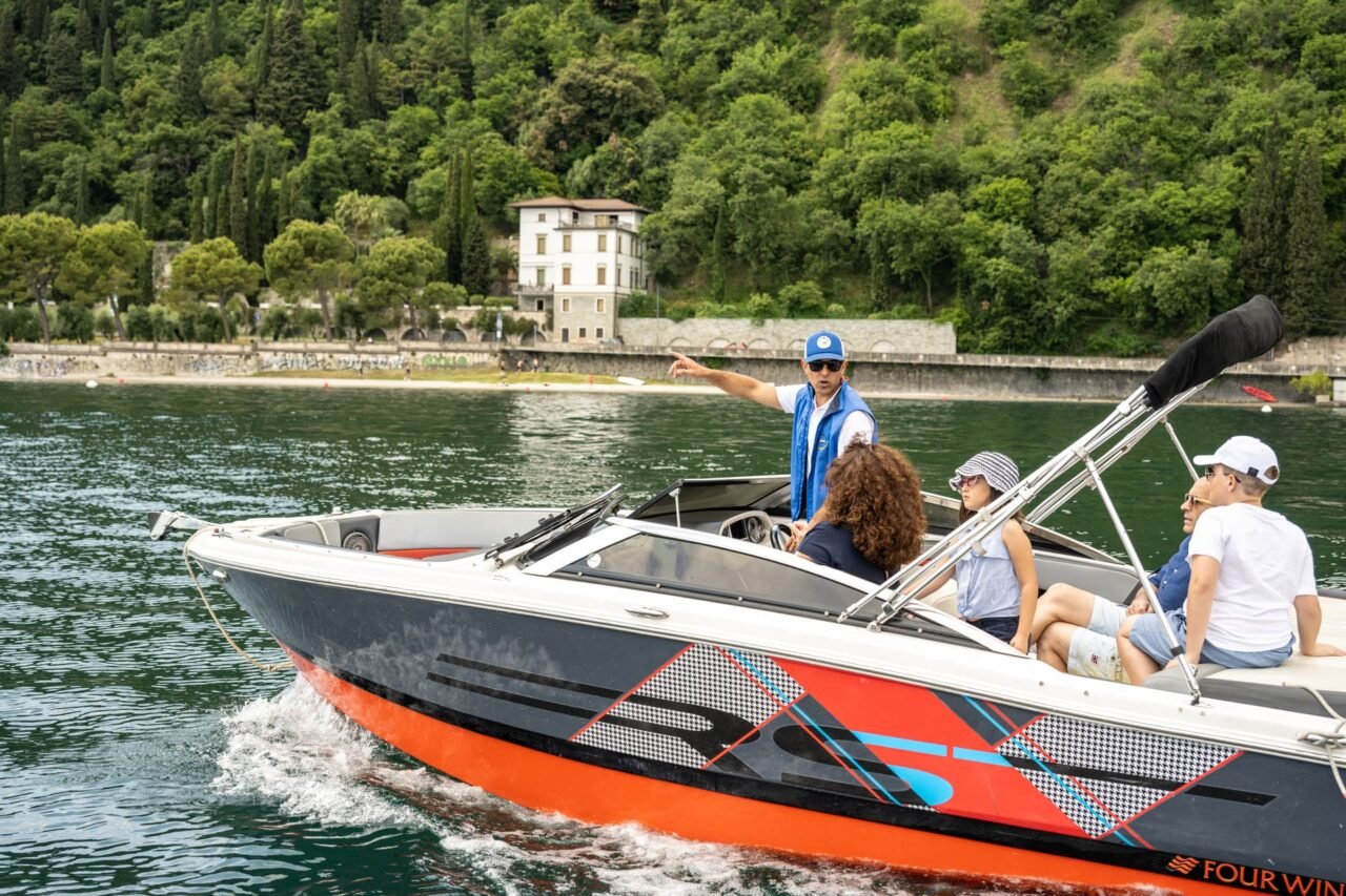 Boot naar Isola del Garda
