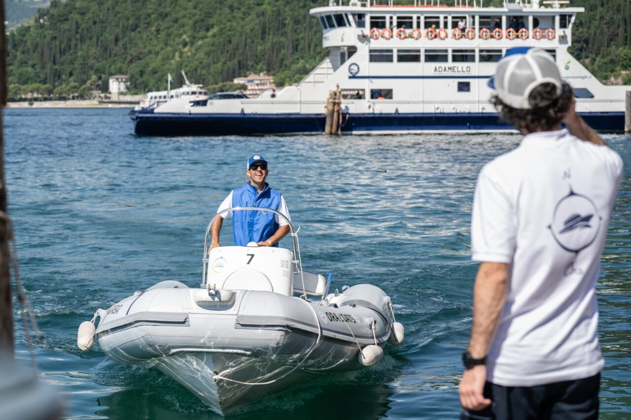 Noleggio barca a motore con skipper